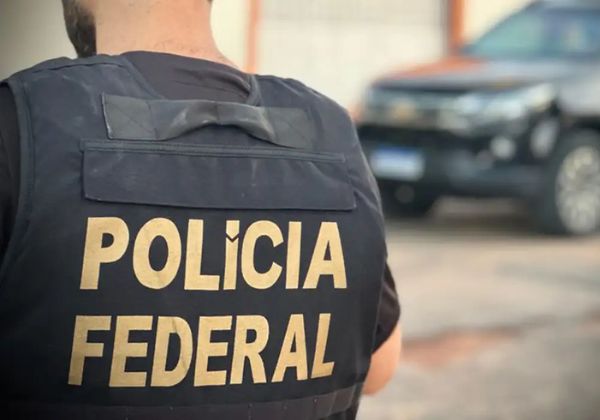 Foto PF investiga contrato de R$ 16 mi na educação em Lauro de Freitas