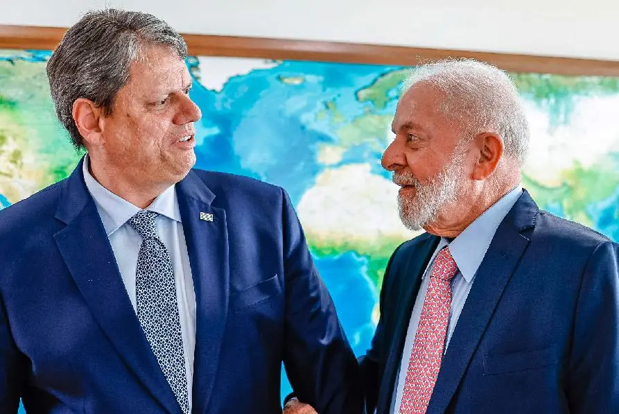 Foto Lula lidera intenções e empata com Tarcísio no segundo turno, aponta pesquisa