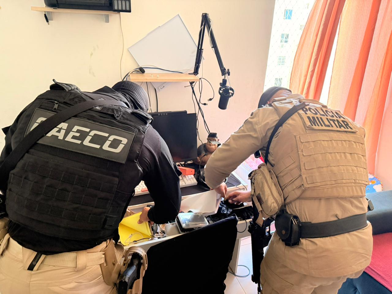 Foto Operação mira casal suspeito de vender dados sigilosos na Bahia