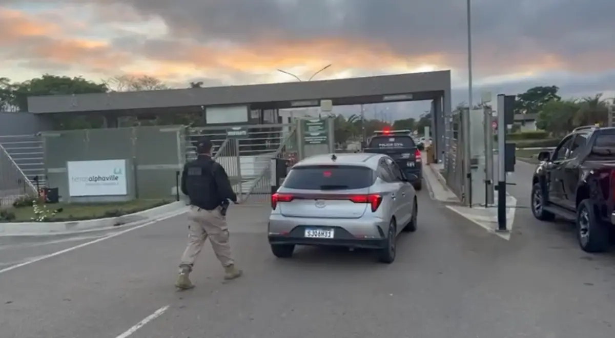 Foto  Operação desmantela quadrilha que roubava caminhões na Bahia e em Goiás