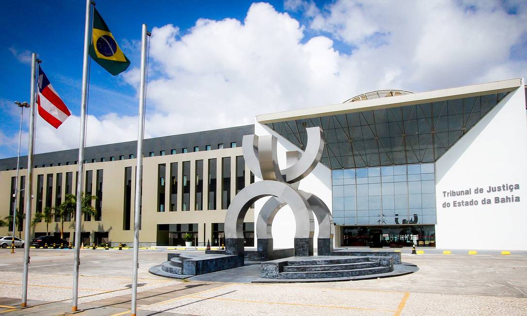 Foto Justiça suspende concurso da Polícia Militar e dos Bombeiros da Bahia