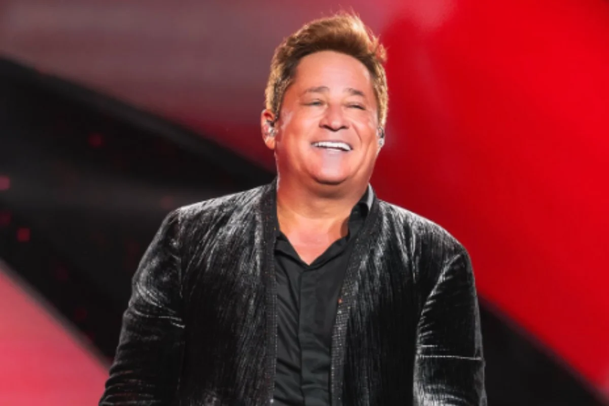 Foto Leonardo admite usar “azulzinho” e brinca sobre vitalidade aos 62 anos