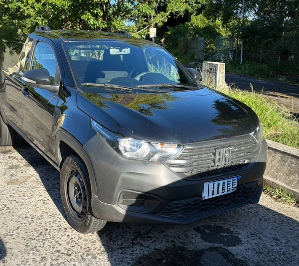 Suspeitos são presos com carros roubados no Subúrbio de Salvador