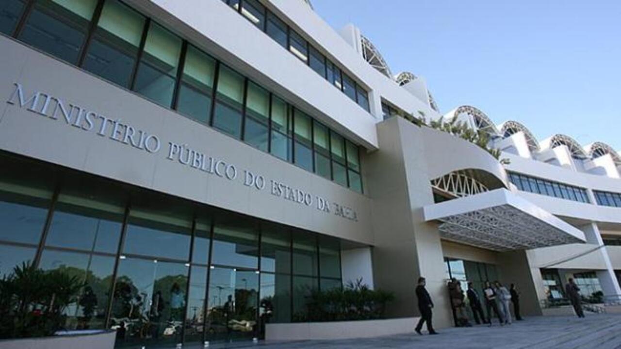 Concursos em setembro oferecem salários de até R$ 31 mil