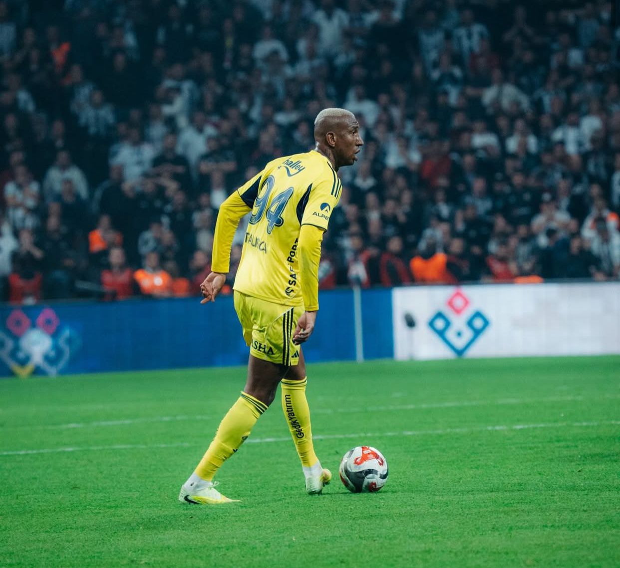 Foto Anderson Talisca planeja retorno ao Brasil em 2026 e mira o Bahia