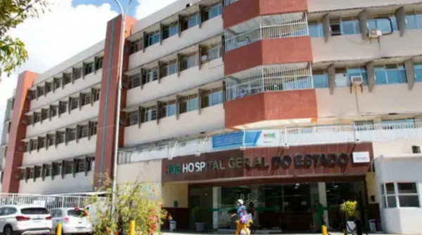 Mulher é presa em flagrante após esfaquear o próprio filho em Salvador