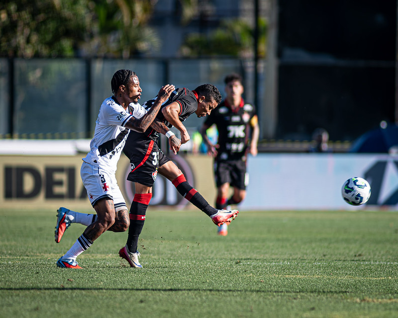 Jogo do Vitória e outros: Brasileirão voltará durante a Copa 