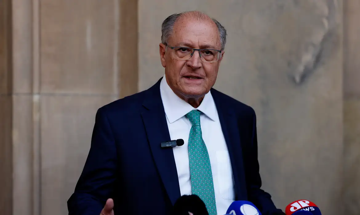 Foto “Estamos muito otimistas”, diz Alckmin após conversa de Lula e Trump