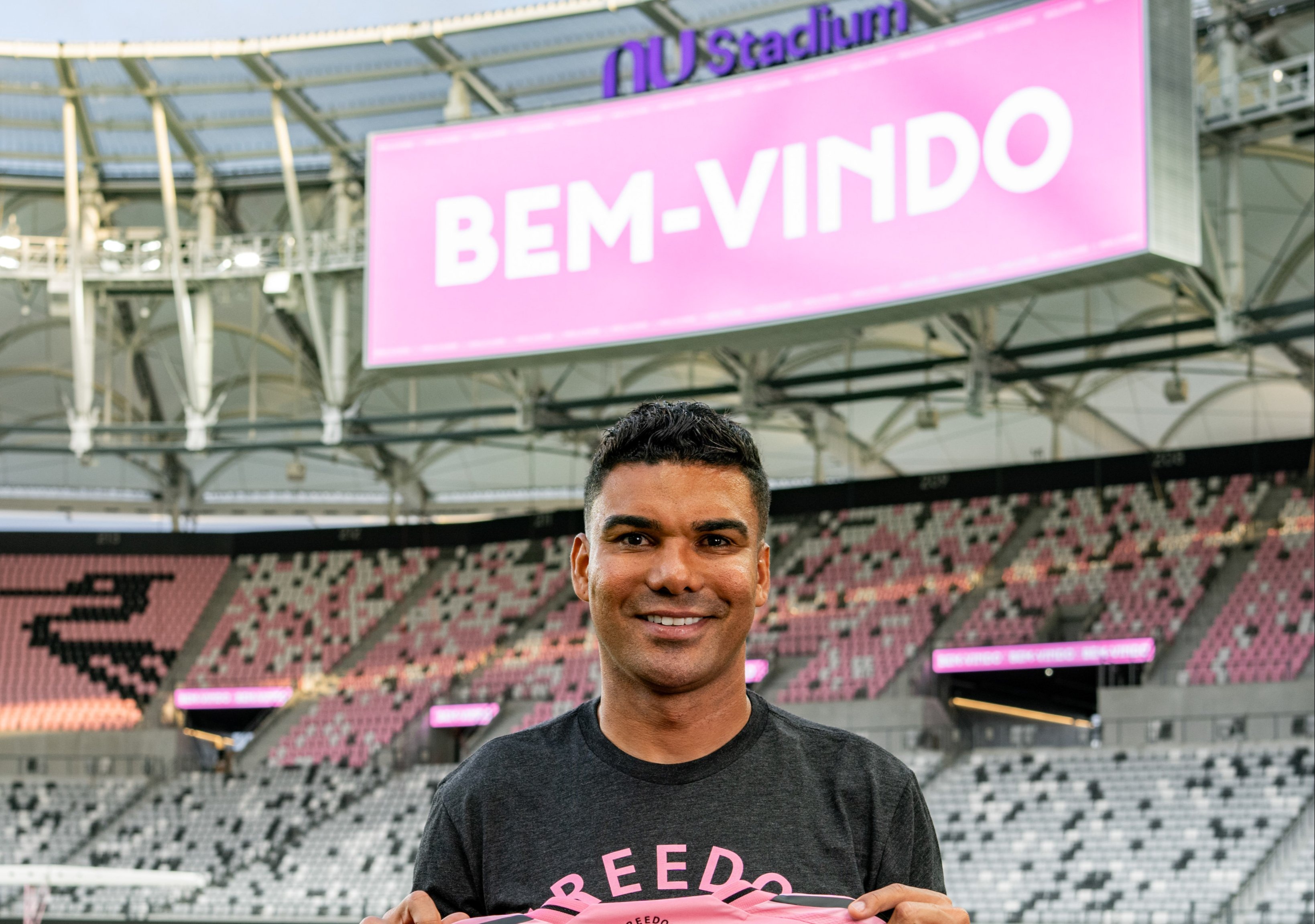 Casemiro fecha contrato para jogar ao lado de Messi após a Copa
