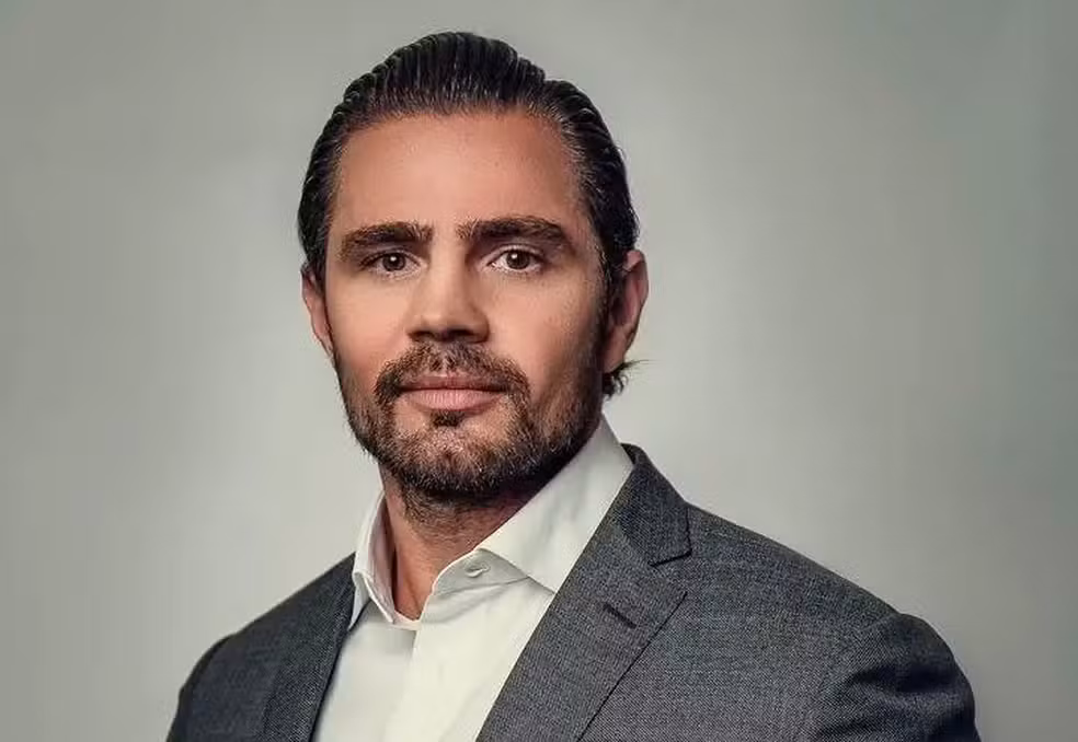 Foto PF prende dono do Banco Master no Aeroporto de Guarulhos