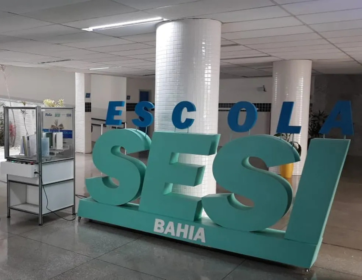 letreiro da escola sesi