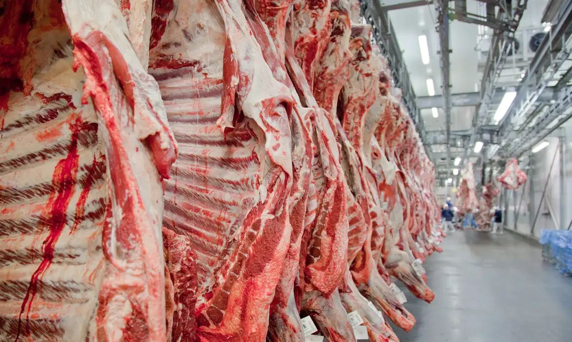 Foto Trump anuncia isenção de tarifas para importação de carne nos EUA