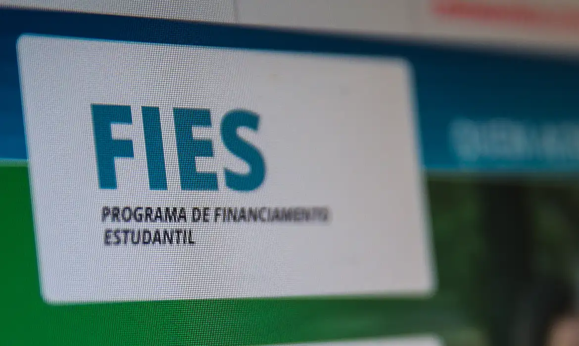 Foto Fies 2025: Inep convoca lista de espera de vagas remanescentes