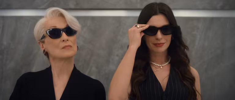 “O Diabo Veste Prada 2” estreia com mais de 70 trocas de figurino para protagonistas