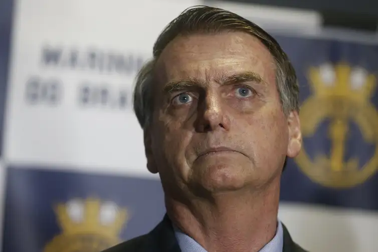 Jair Bolsonaro recebe sinal positivo para cirurgia 
