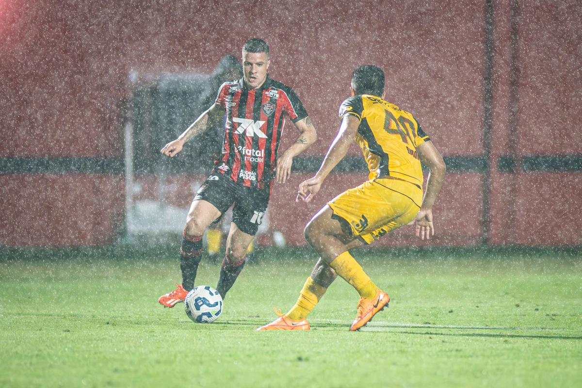 Vitoria X Sport empate 