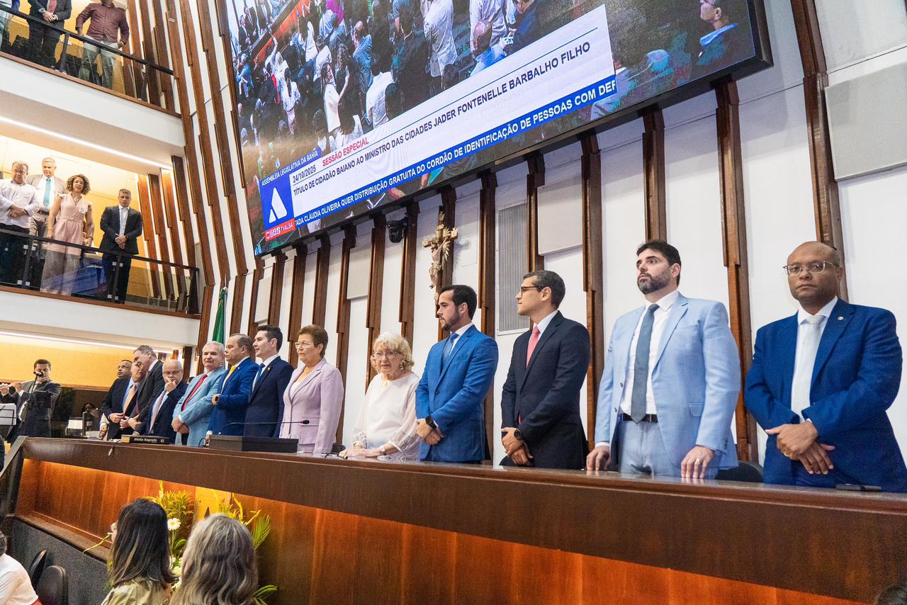 Foto Ministro Jader Filho recebe Título de Cidadão Baiano e enaltece o MDB na Bahia