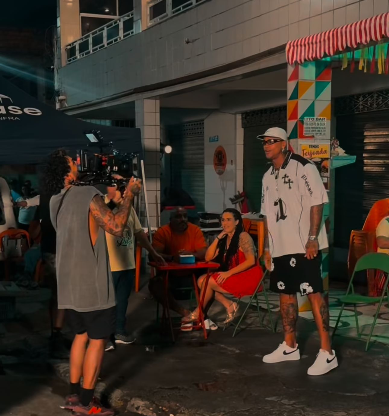 Leo Santana grava clipe de “Surto Coletivo” na Boa Vista do Lobato