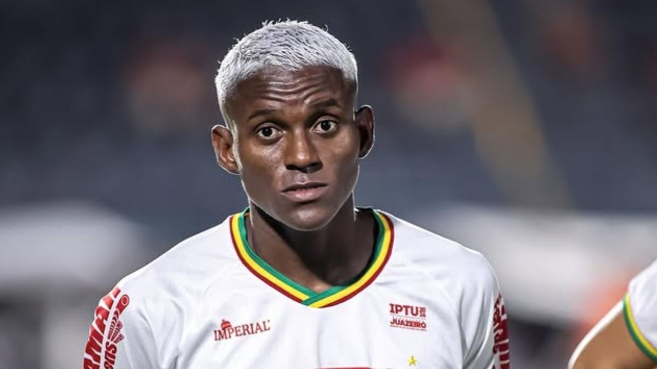 Quem é Anderson Pato? Conheça o atacante na mira do Vitória