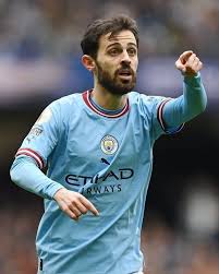 Bernardo Silva jogando futebol