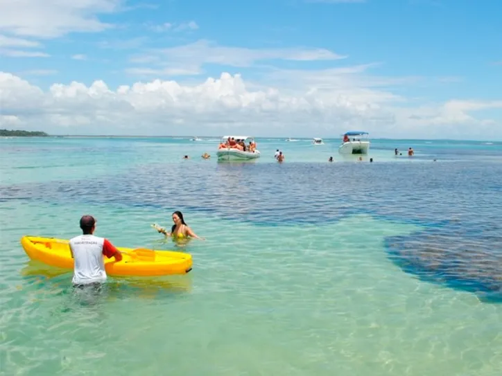 imagem de uma praia 