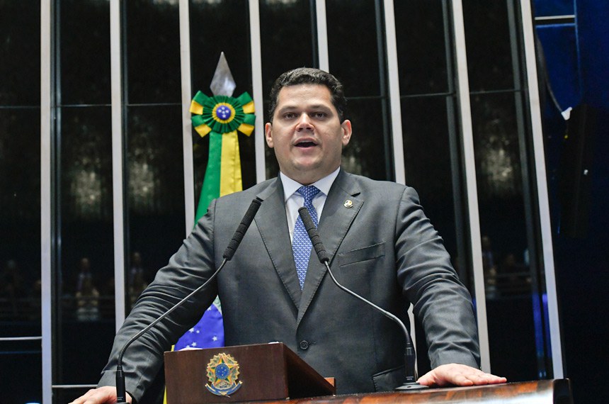 Alcolumbre sinaliza avanço da PEC da Segurança no Senado