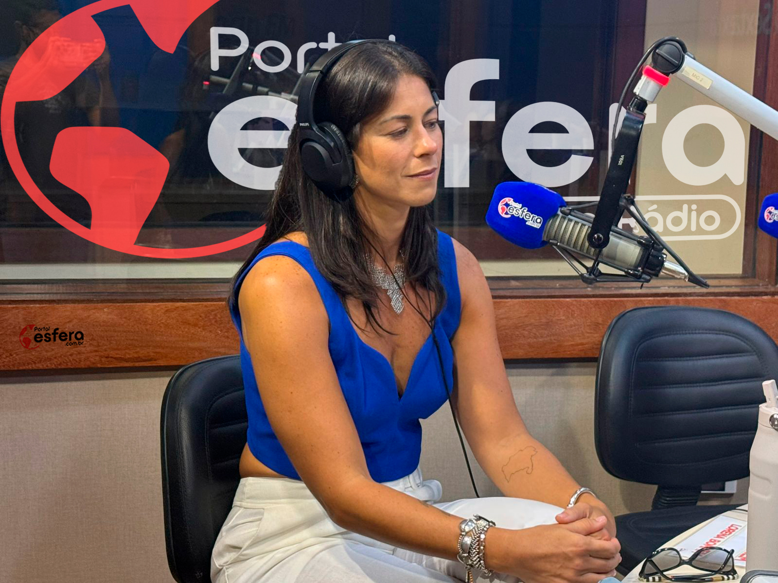 Jéssica Senra critica polarização e cobra consciência política