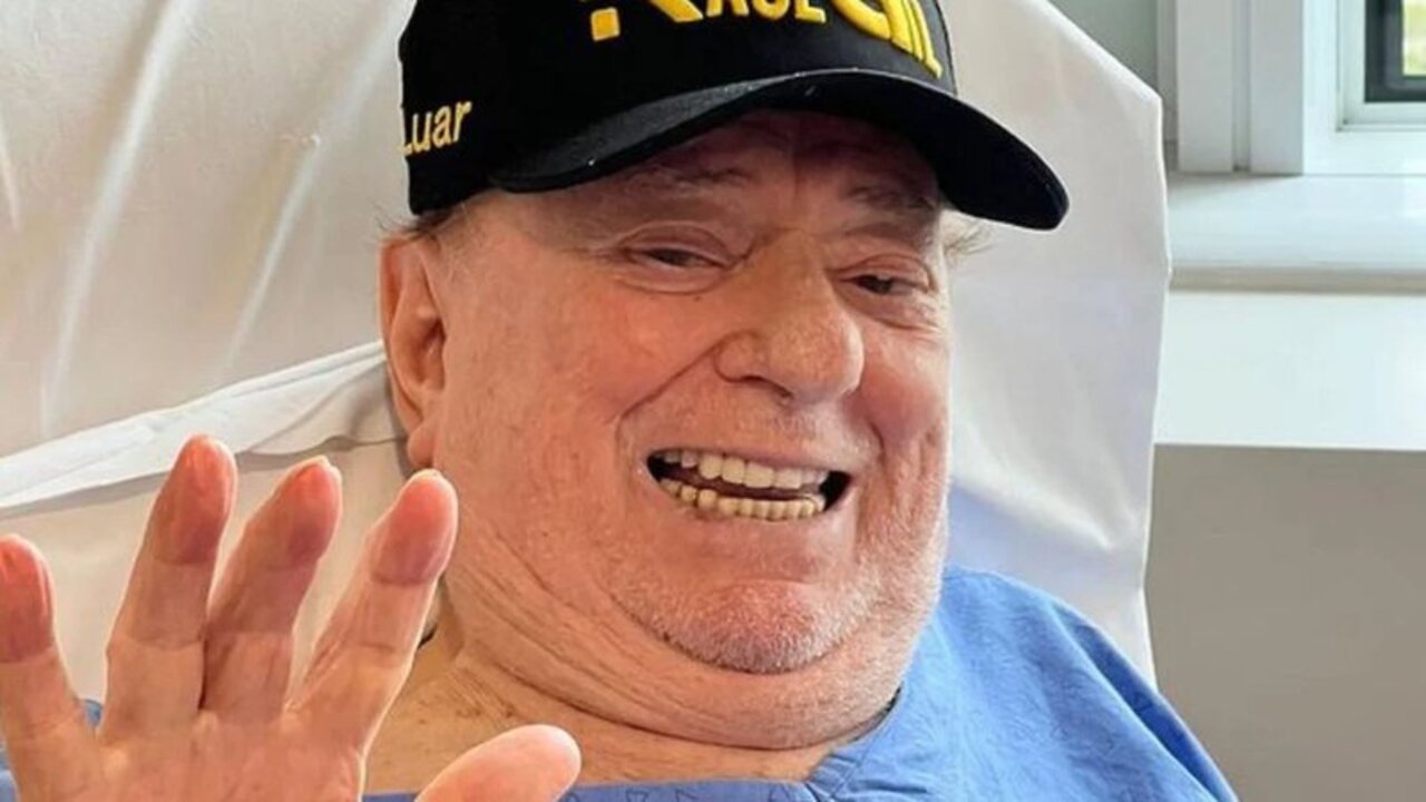 Raul Gil é internado aos 87 anos em hospital de São Paulo