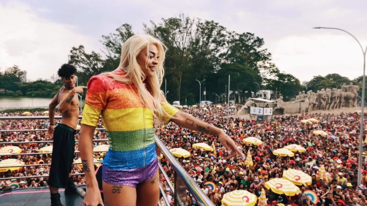 Pabllo Vittar acusa affair de mostrar fotos íntimas a amigos