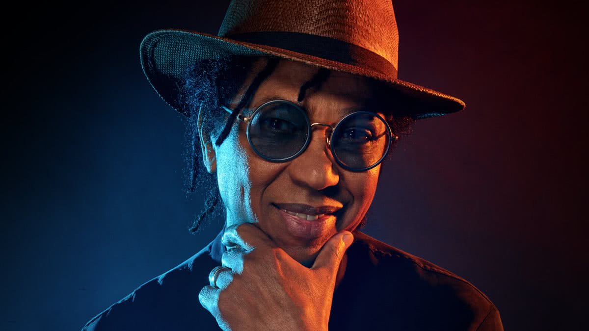 Foto Djavan celebra 50 anos de carreira e anuncia turnê nacional com show em Salvador