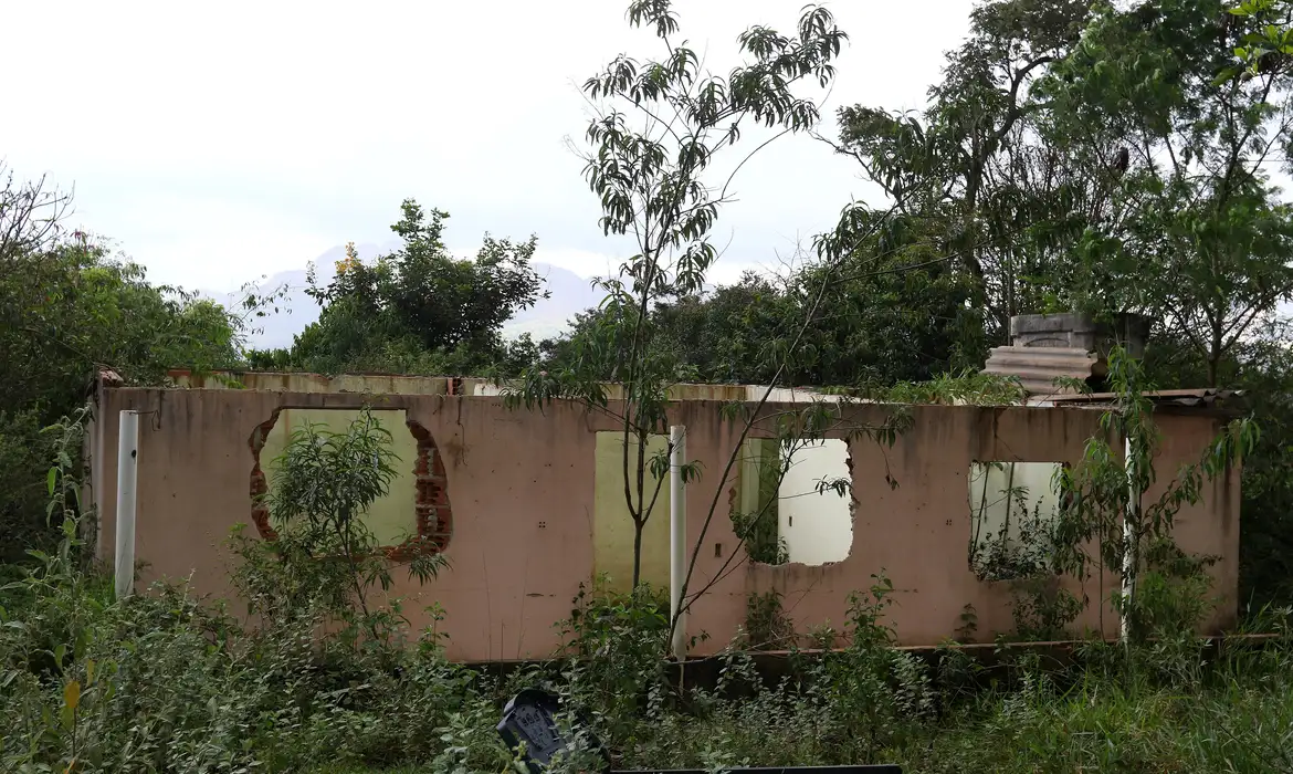 casa danificada pelo crime ambiental de brumadinho