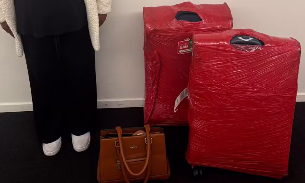 Foto Brasileira é presa na Suíça com 8 kg de cocaína levados de Salvador