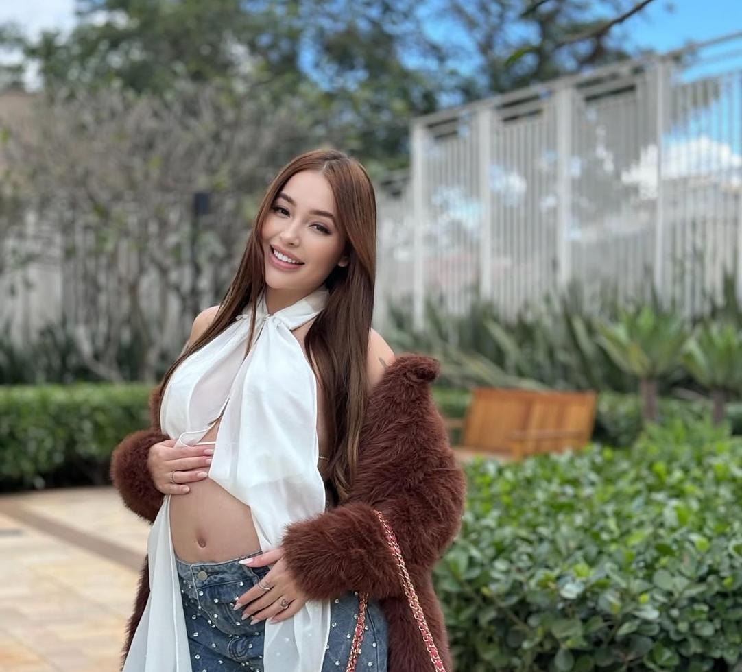 Foto Nasce filha de Any, suposta ficante de Neymar, após polêmica com jogador 