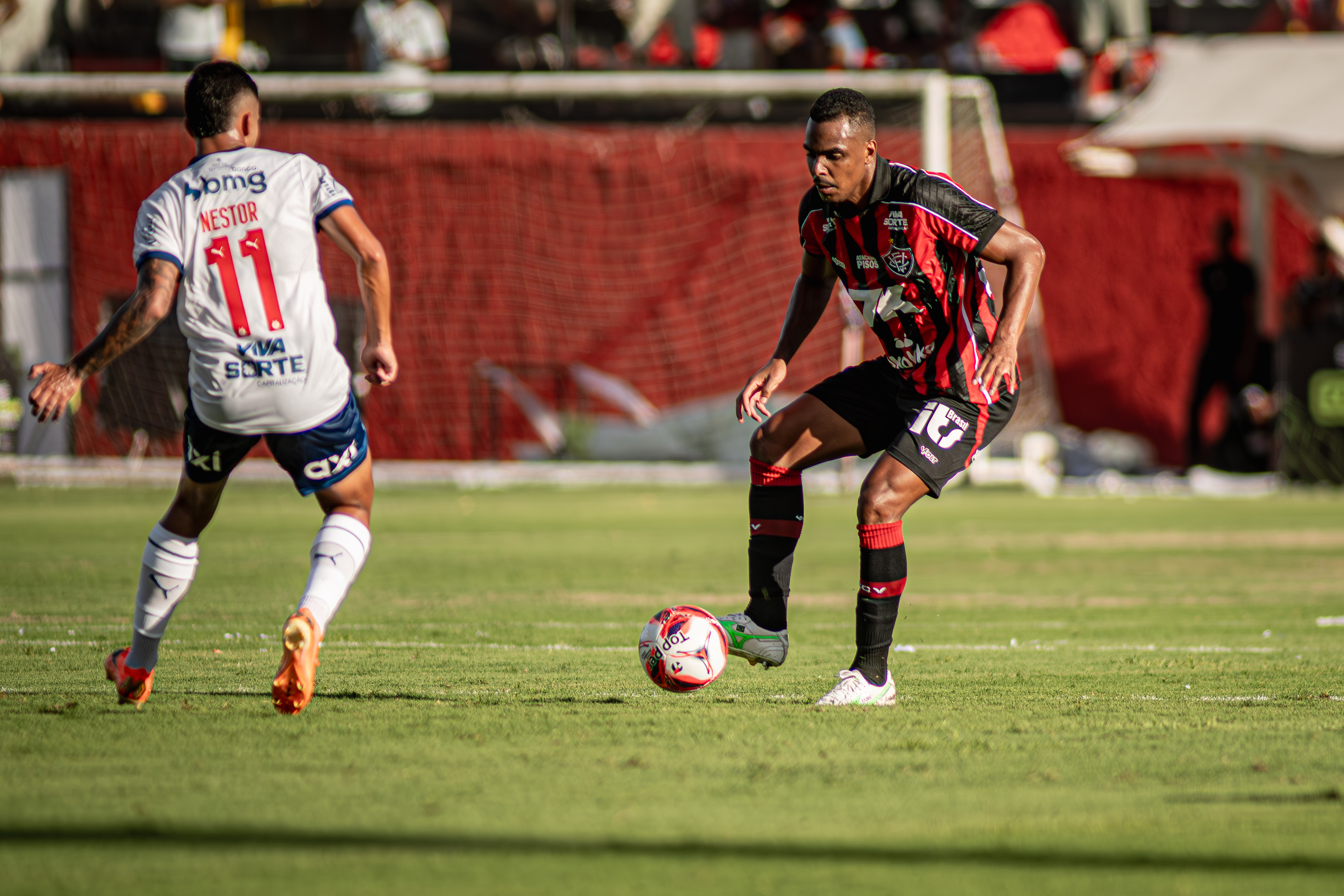 Bahia vence clássico e derruba invencibilidade do Vitória no Barradão