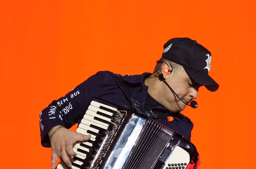 Acidente na BR 116 impede show de Tarcísio do Acordeon em Serrinha