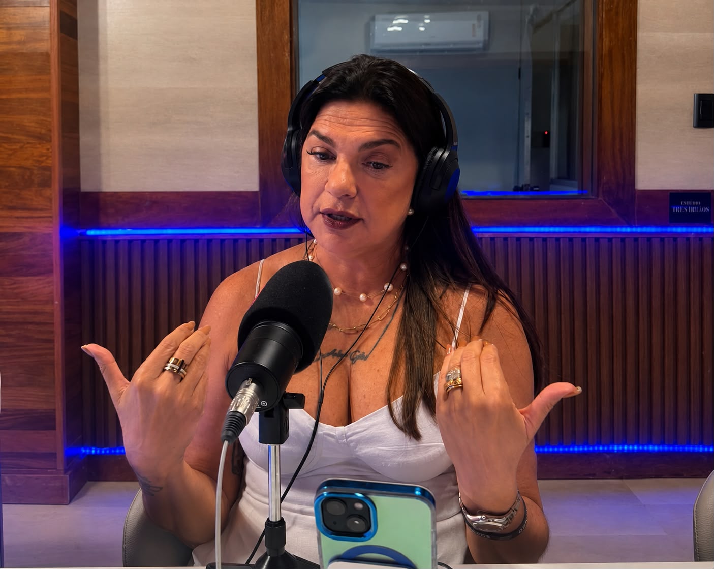  “Encontrei meu lugar”, diz Mônica Gallas sobre o Trago Verdades