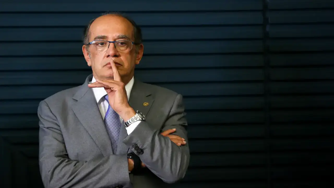 Alba aprova cidadania baiana para Gilmar Mendes