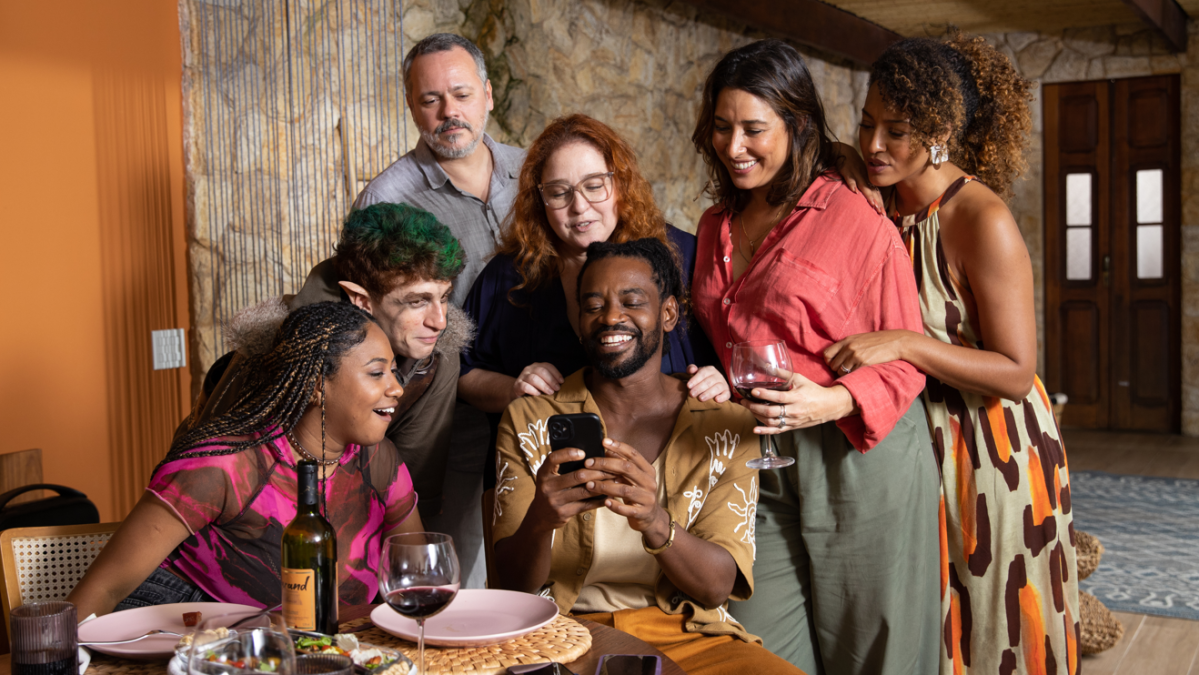 Perfeitos Desconhecidos - Versão Brasil