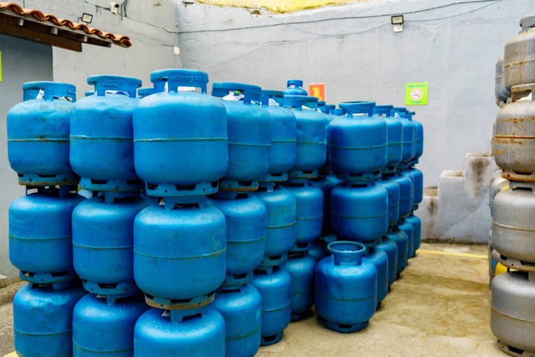 Foto Auxílio Gás cai na conta de beneficiários com NIS final 9 nesta segunda