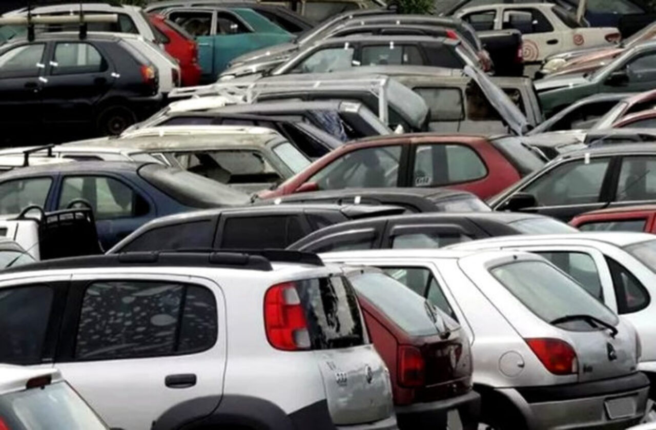 Carros do leilão 