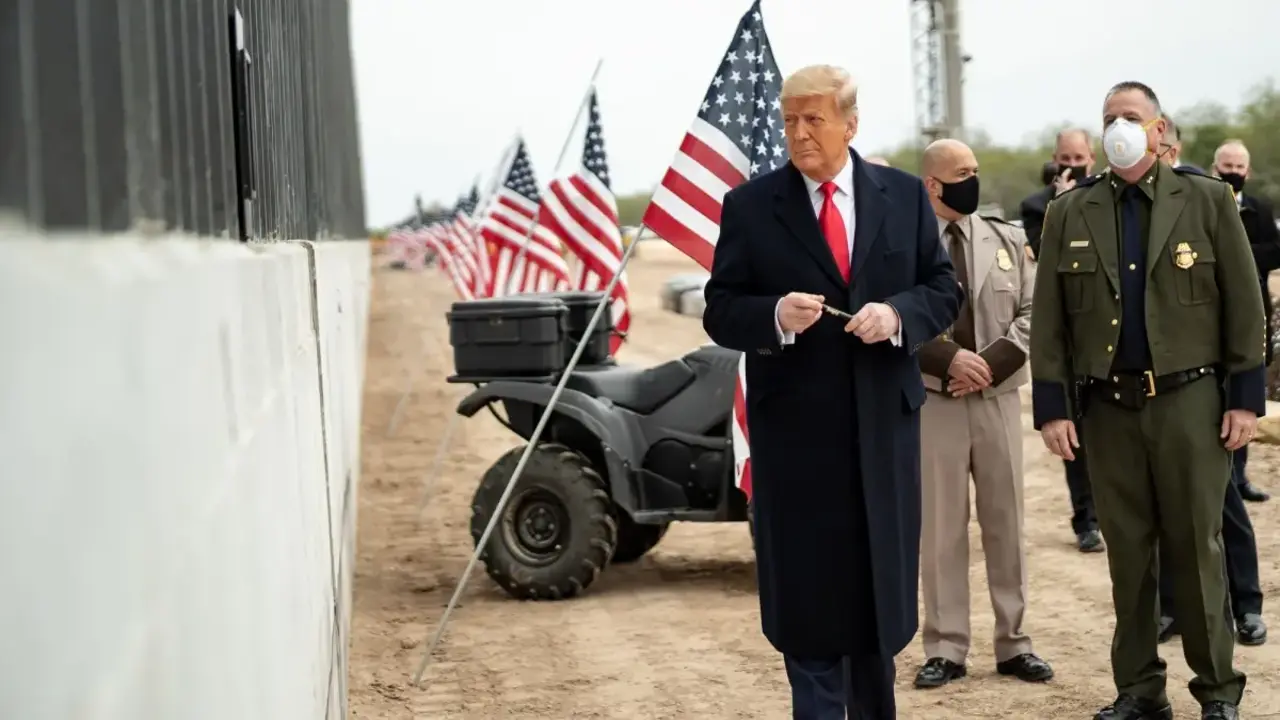 Trump envia 700 fuzileiros a Los Angeles após protestos