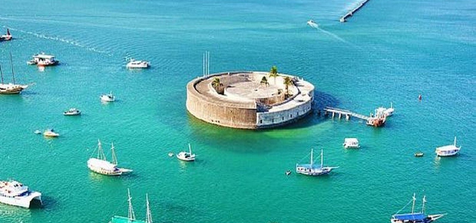 Foto PF mira pesca ilegal com explosivos na Baía de Todos-os-Santos