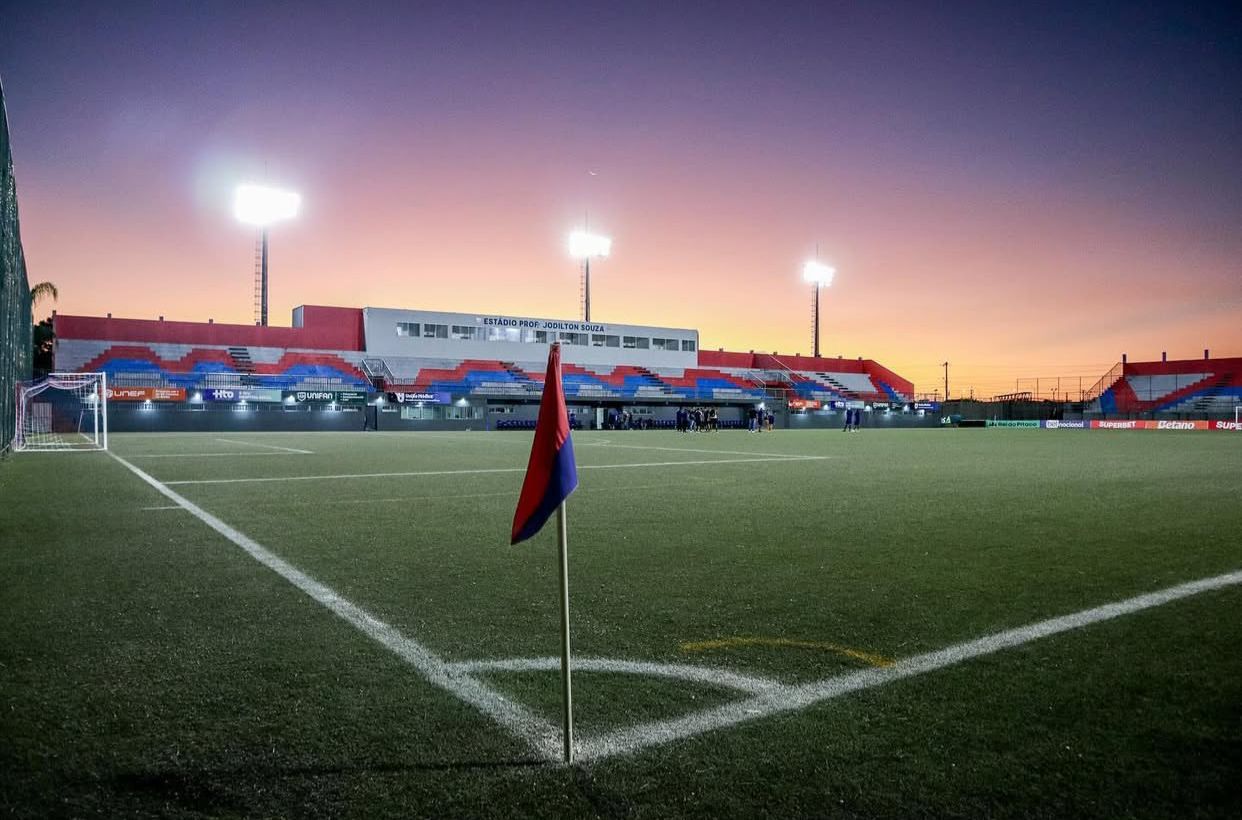 Foto  Sem alvará de Pituaçu, FBF leva jogo do Vitória para Feira de Santana