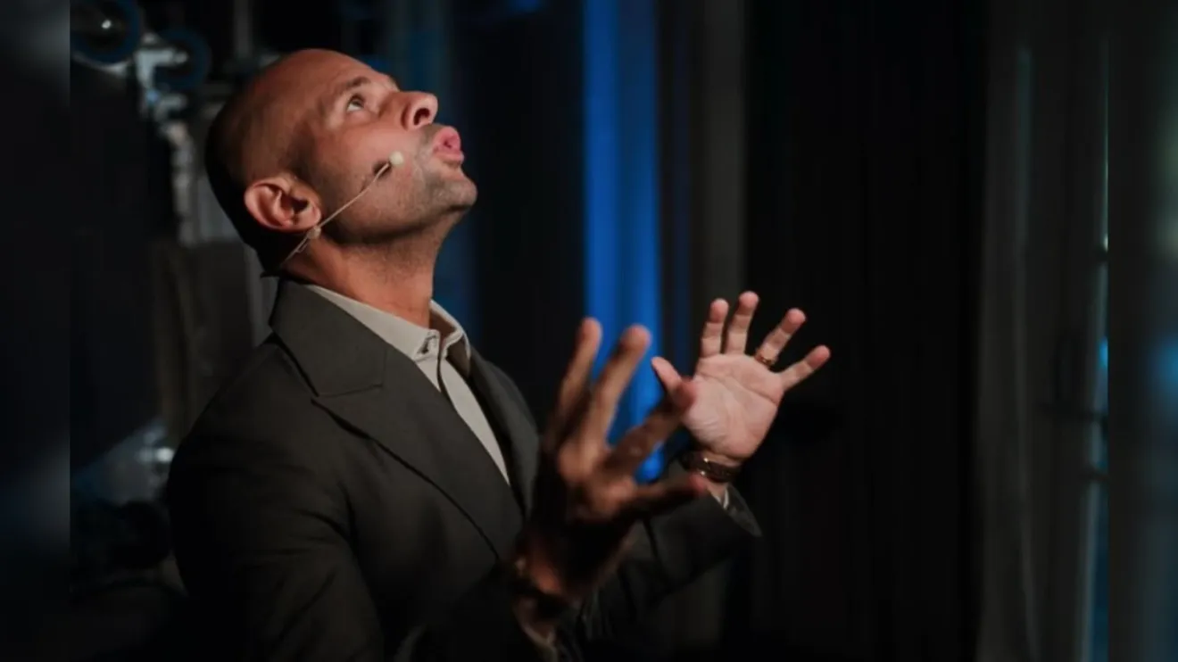 Foto PF mira médico influenciador suspeito de fabricar remédios ilegais para emagrecer