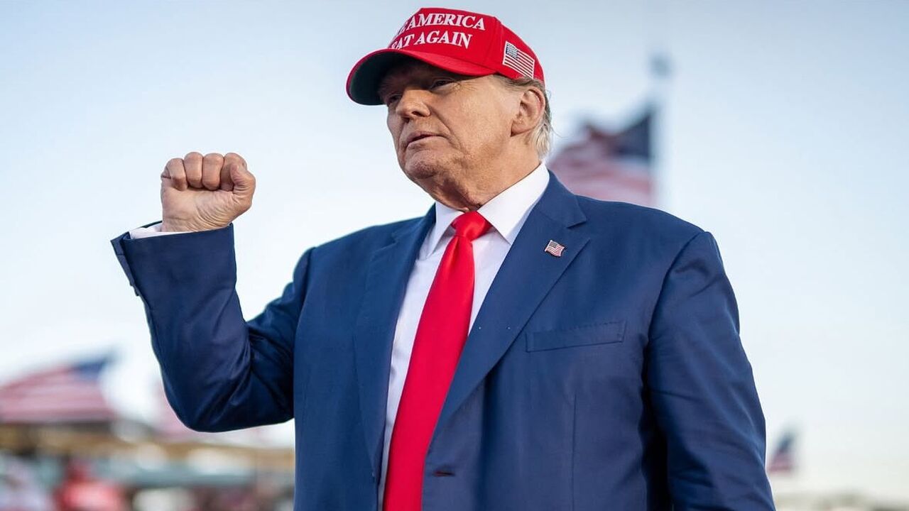 Trump anuncia nova tarifa sobre importações da Índia e ameaça com penalidade extra