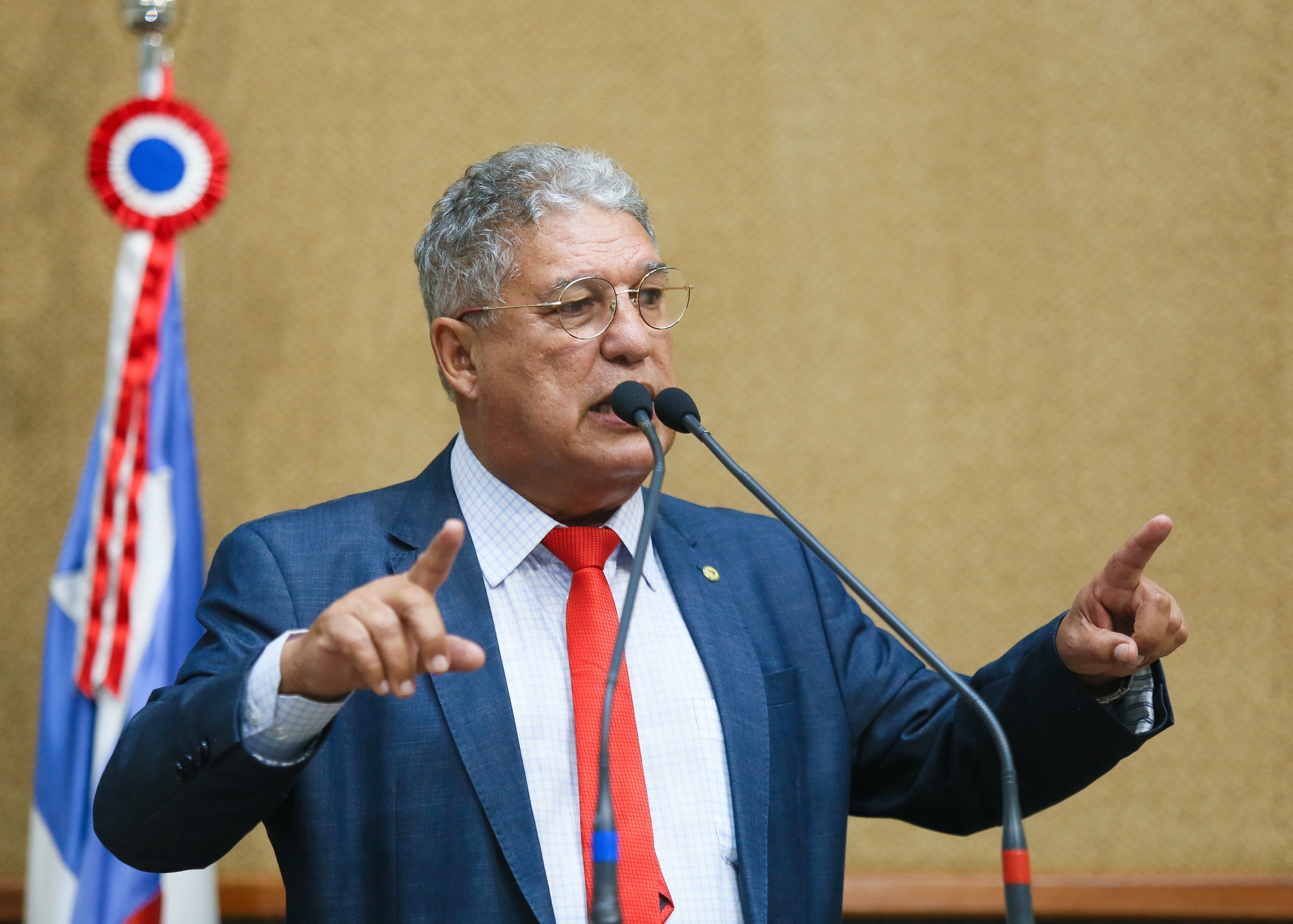 Foto Rosemberg Pinto critica obstrução e defende empréstimos do governo na ALBA