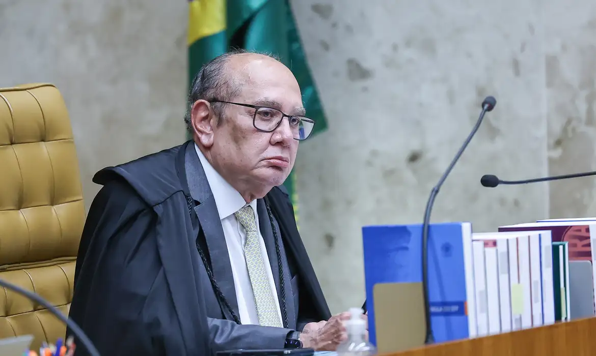 Foto Gilmar Mendes barra pedido de prisão domiciliar para Bolsonaro no STF