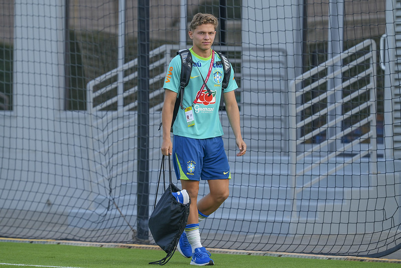 Dell, acatante do Bahia 