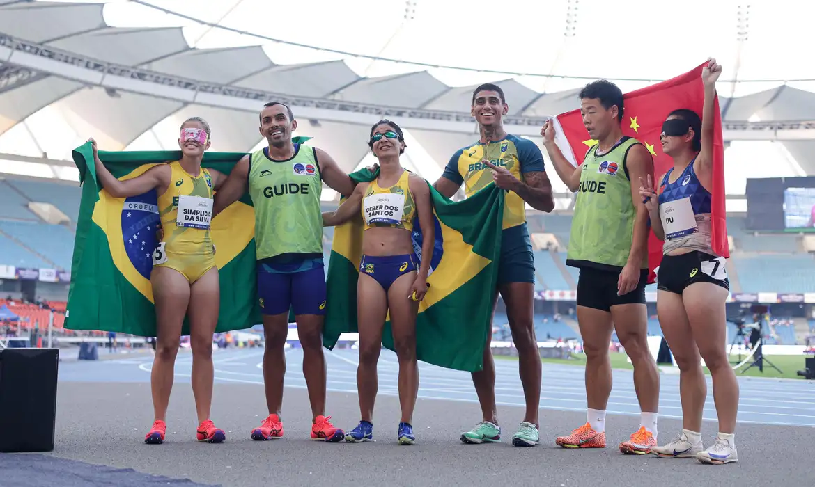 Foto Brasil faz história e termina Mundial de Atletismo Paralímpico em 1º