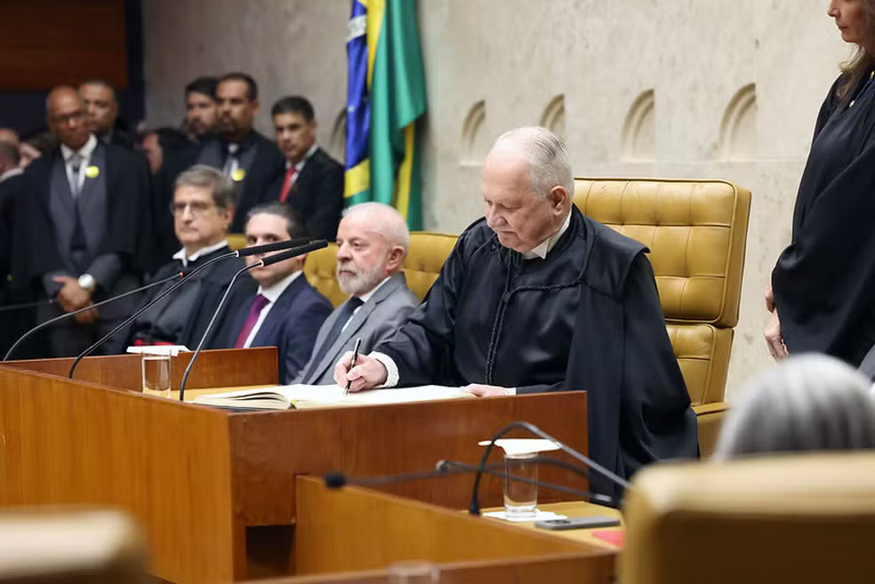 Foto Fachin retorna a Brasília para gerir a crise no STF por caso do Banco Master